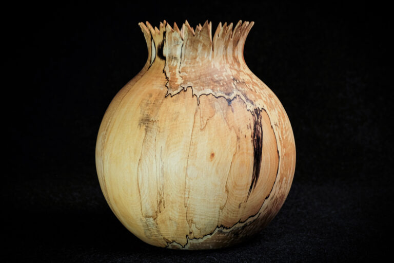 Zierliche Vase - Gedrechselt aus Holz