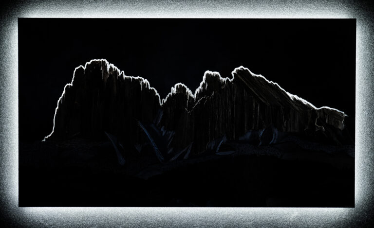 My Mountains - Bild aus Holz und Metall das Berge darstellt - Beleuchtung mit Led